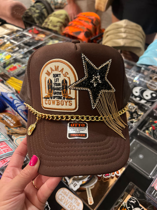 Brown trucker hat 🤠